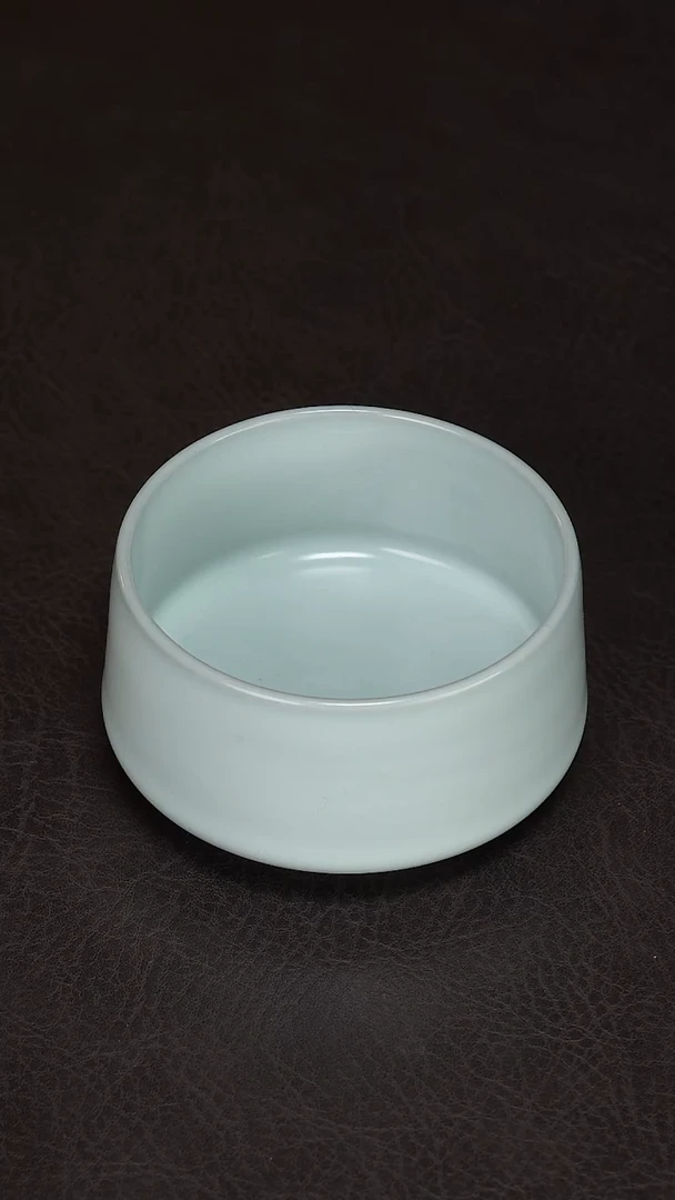杯子瓷无底月白望月杯-微微瑕