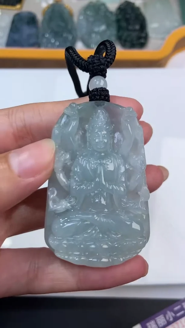 未镶嵌挂件翡翠378362     多人