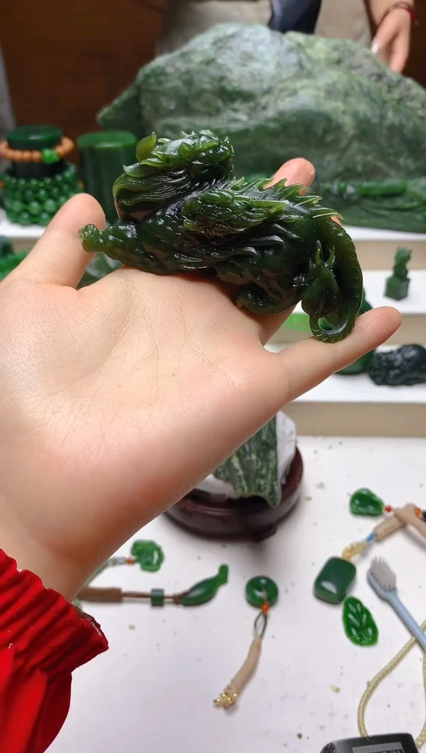 未镶嵌和田玉（碧玉）把件1