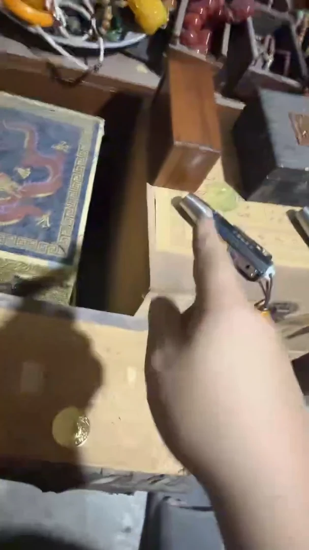 木闪电购链接精品摆件机关空盒子