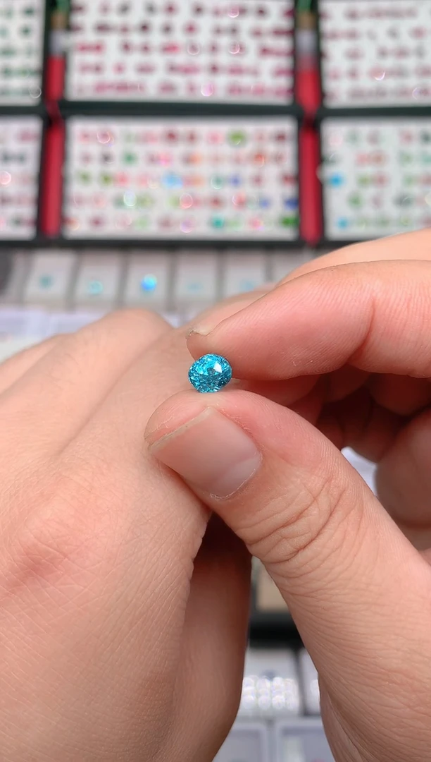 裸石天然锆石未镶嵌2.29ct风信子