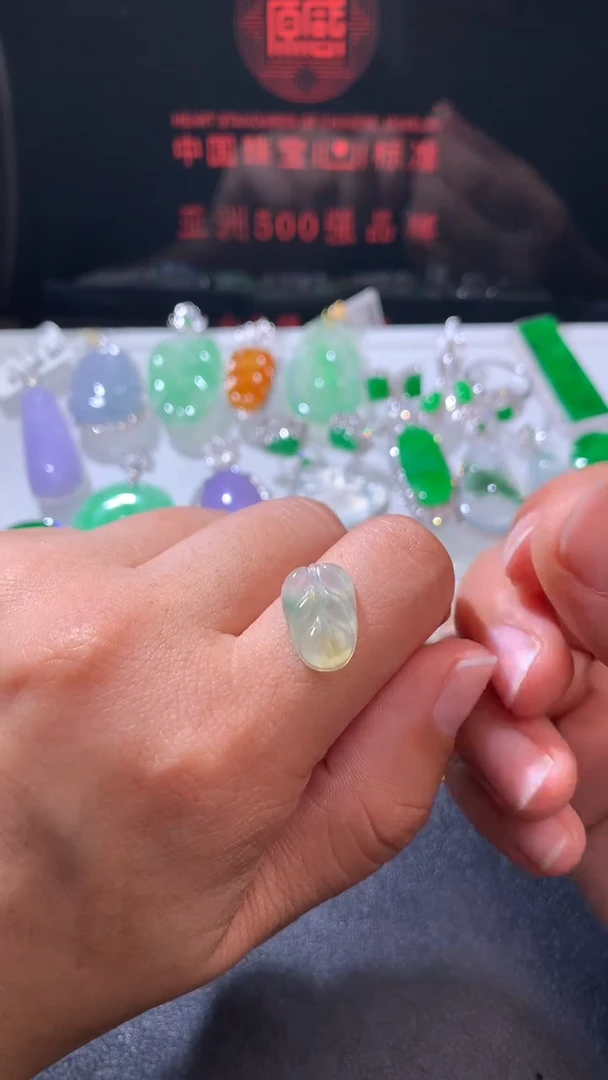 未镶嵌定制翡翠