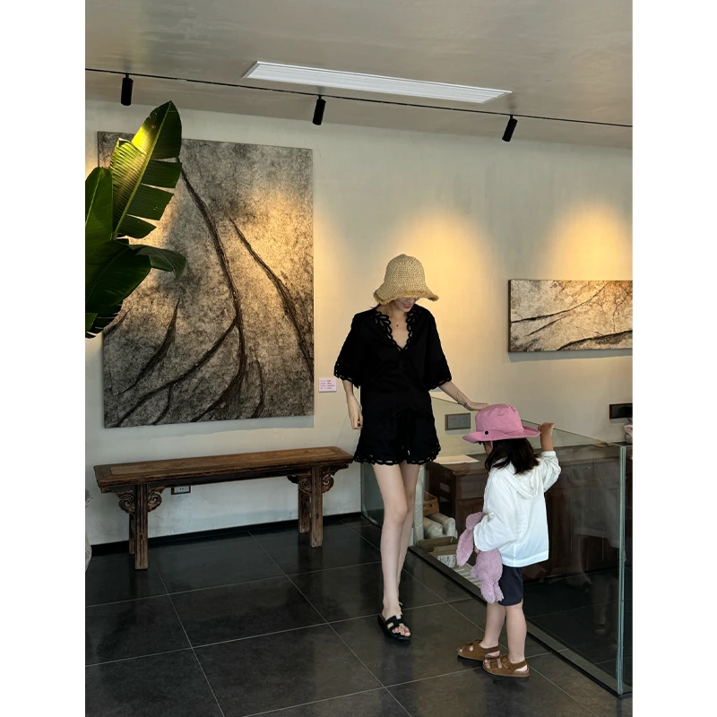 饭饭FANN COLLECTION 华尔兹 苎麻设计感V领镂空衬衫上衣FANNA174