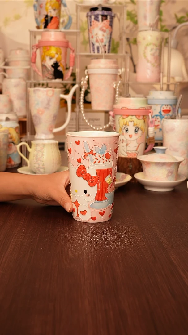 陶景德镇手绘的杯子