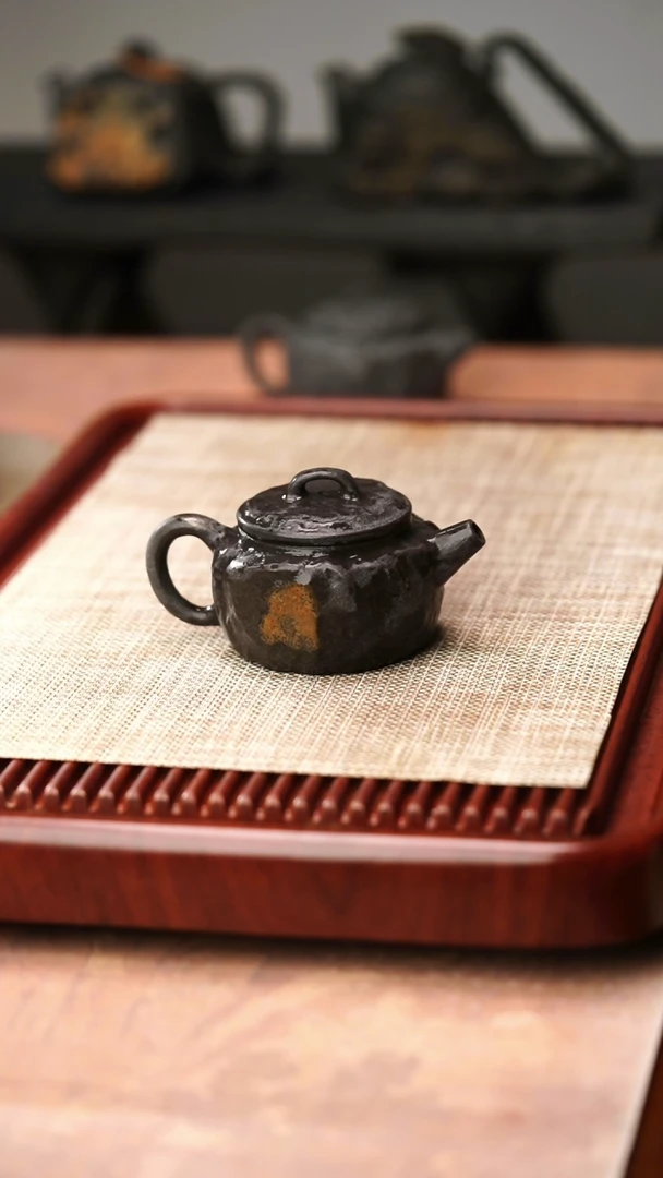 归玉堂冰碛岩重工雕刻石韵肌理德钟壶180cc