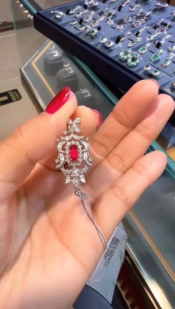 18K金镶嵌吊坠红宝石用****7