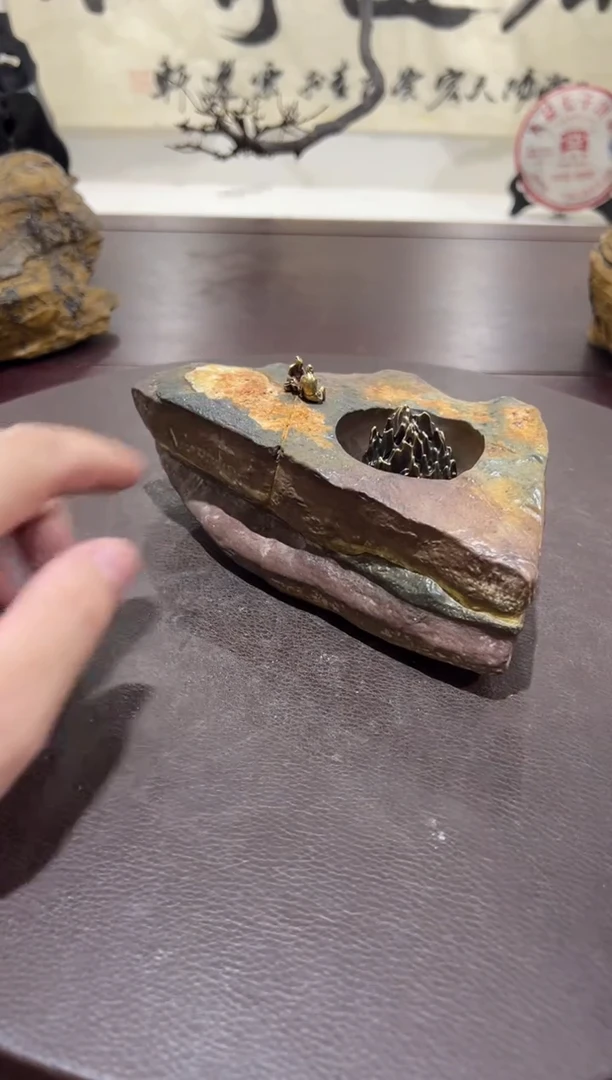 青***侠意境典雅砚台烟缸摆件
