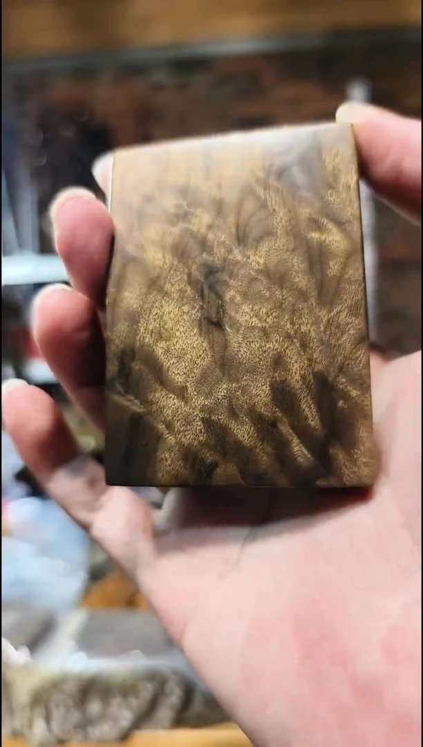 金丝楠无事牌手把件