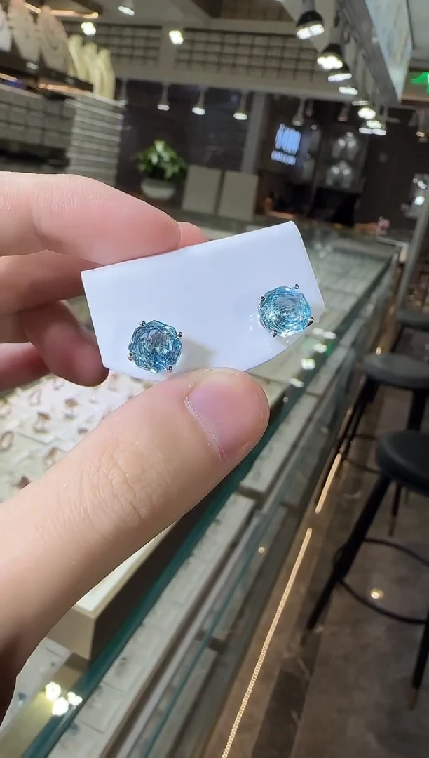 银S925镶嵌托帕石耳饰9mm耳钉