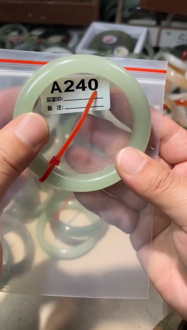 未镶嵌手镯石英质玉满****ღ57+