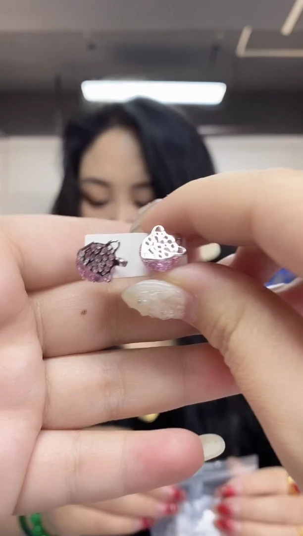 【闪购商品】托帕石耳饰未镶嵌多样性发其一颜色微差