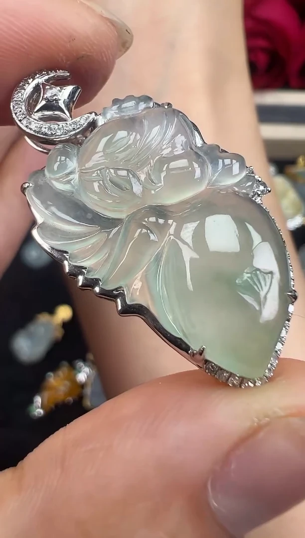 【闪购商品】翡翠耳饰18K金镶嵌勿拍