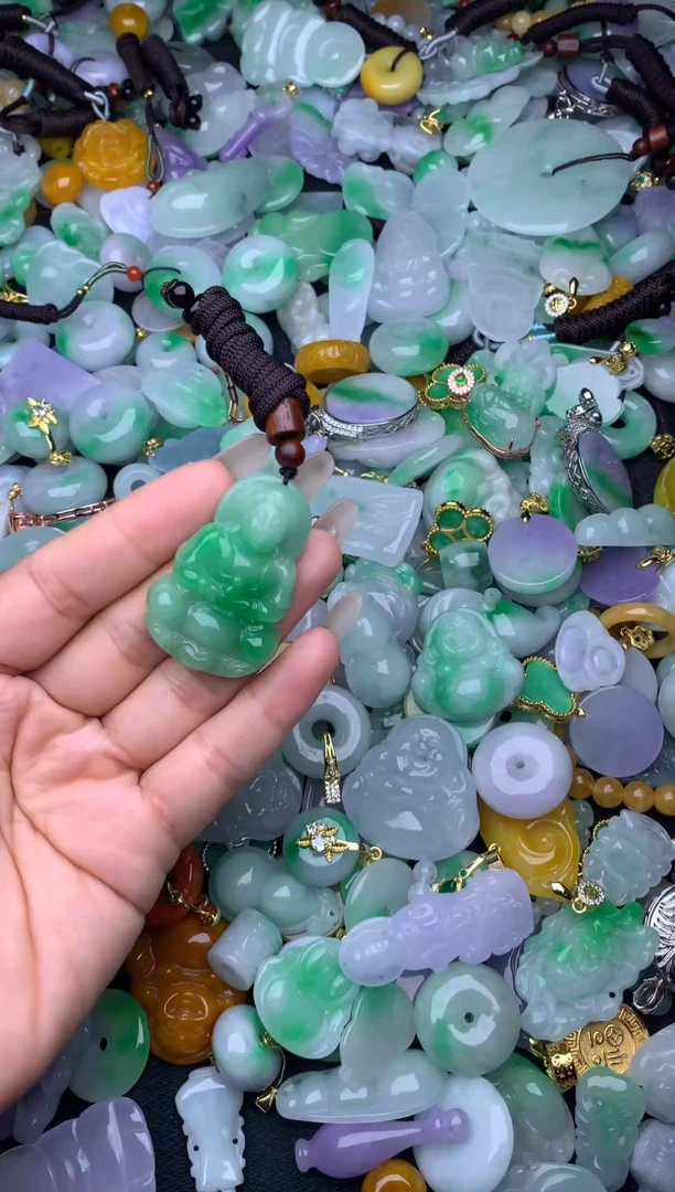 翡翠未镶嵌颈饰天然缅甸翡翠吊坠
