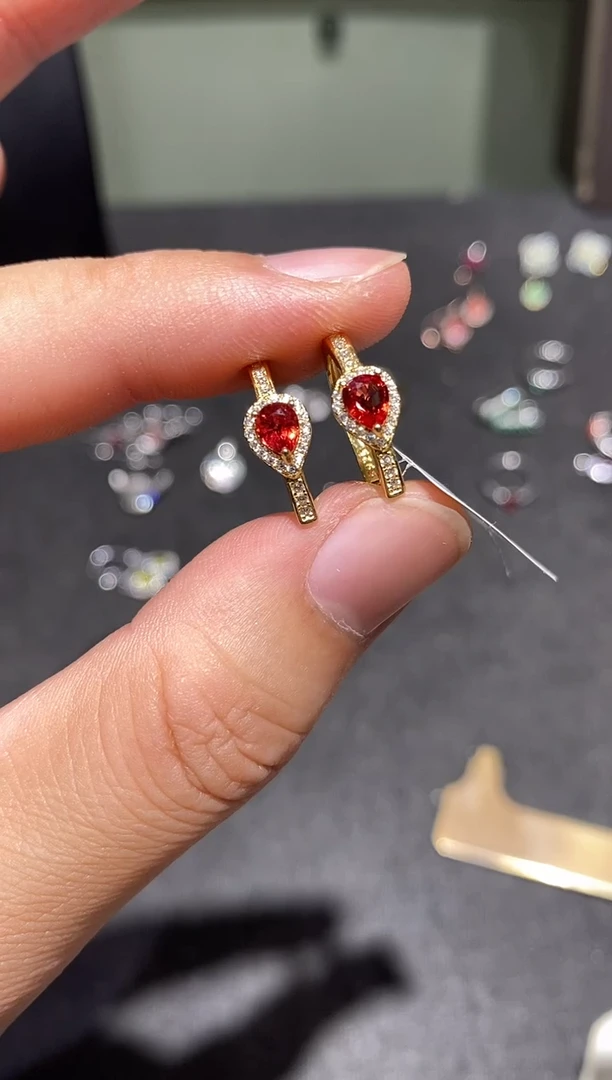 耳饰蓝宝石银S925镶嵌耳钉