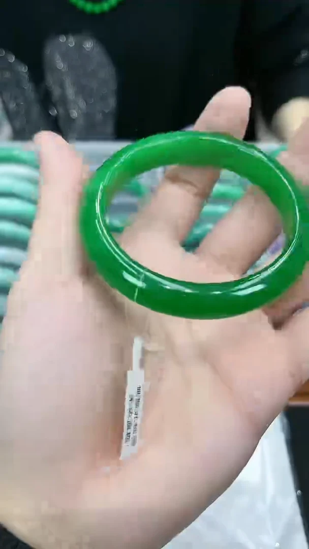 【闪购商品】砖雕s59正阳绿手镯 圈口59.4