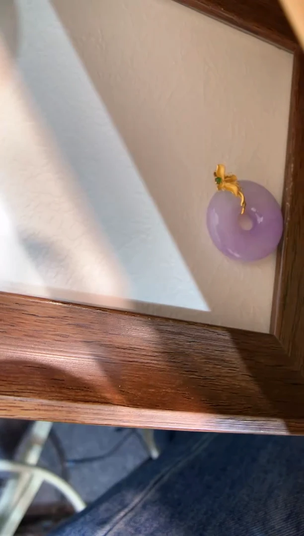 颈饰18K金镶嵌翡翠甜甜圈