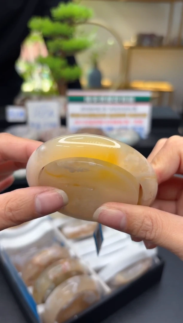 【闪购商品】石英质玉手镯未镶嵌C578(55圈赠送镯心)