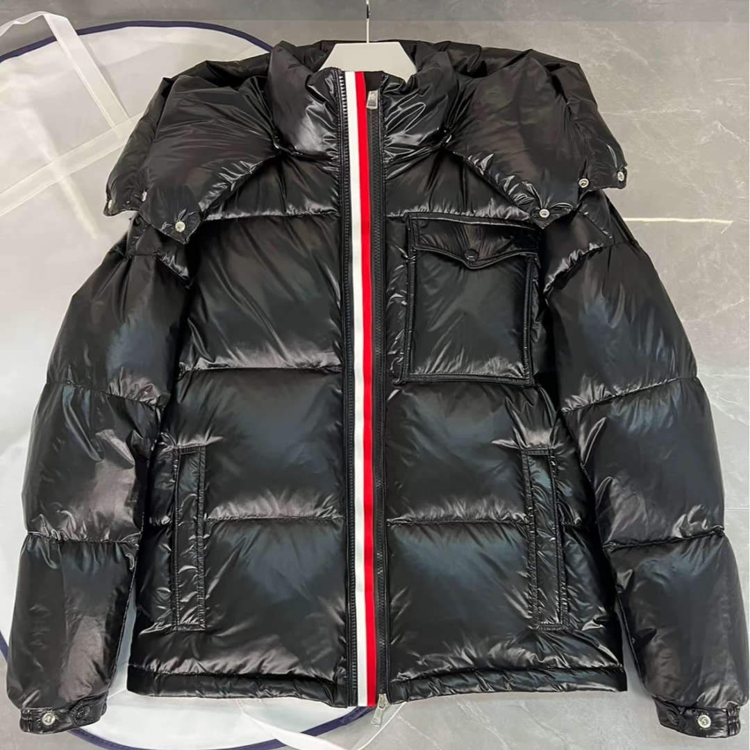 Montbeliard 彩条经典纯色漆面连帽短款保暖羽绒服