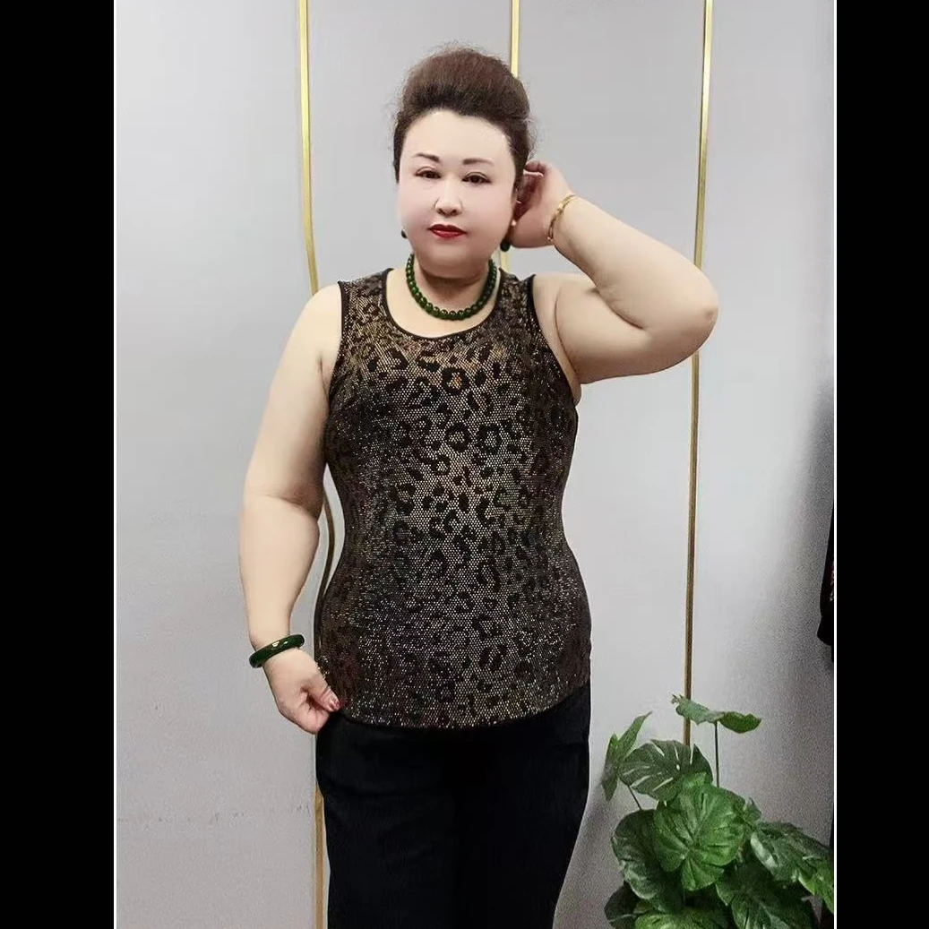 39922款时尚百搭烫钻背心