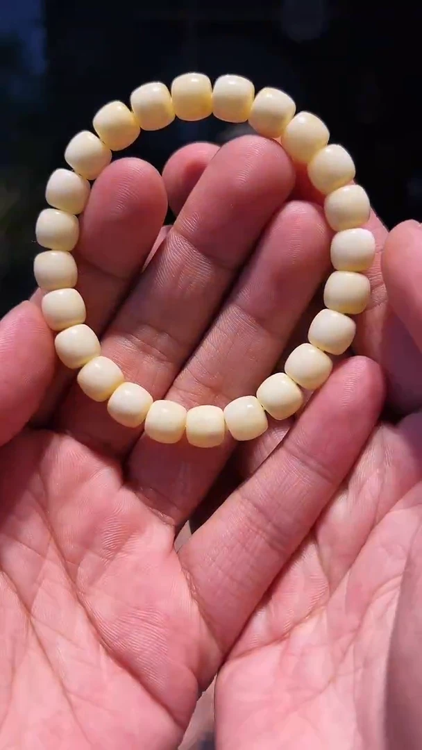 【闪购商品】蜜蜡手串未镶嵌8+单圈
