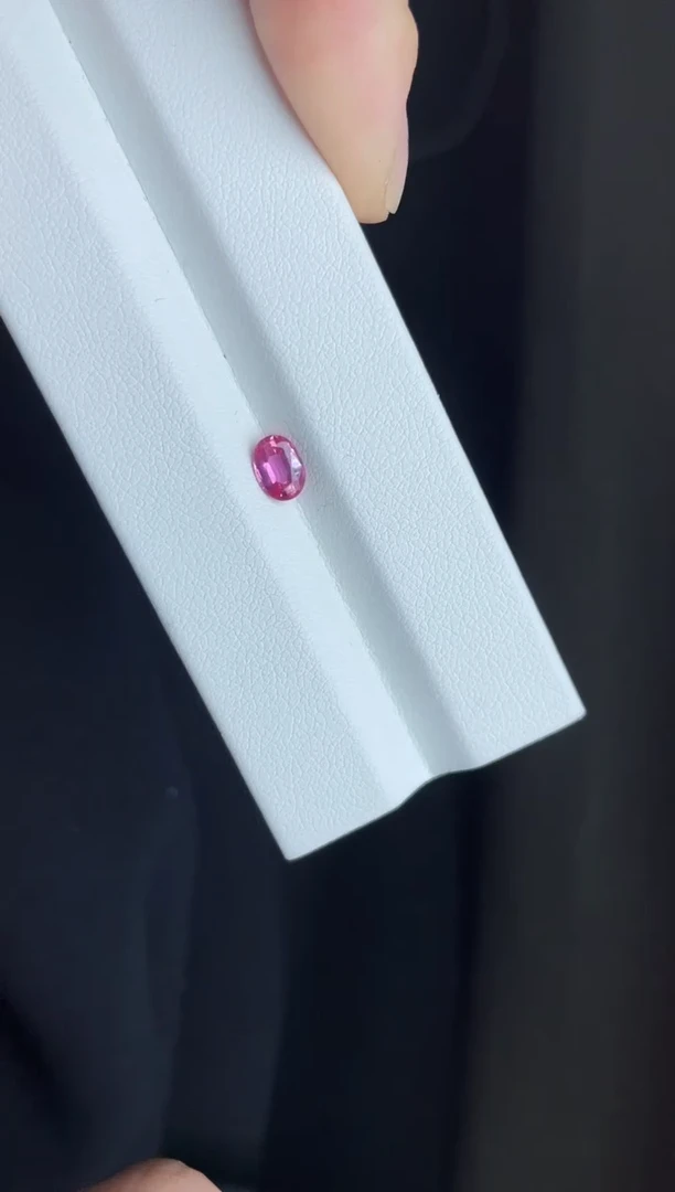 未镶嵌裸石定制蓝宝石0.583ct