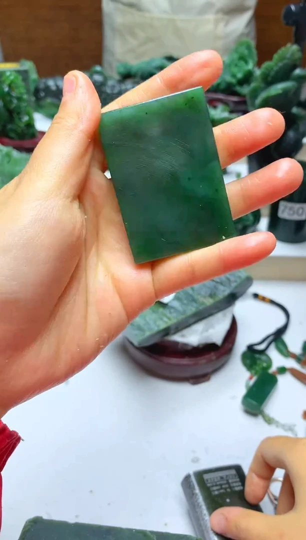 未镶嵌和田玉摆件1