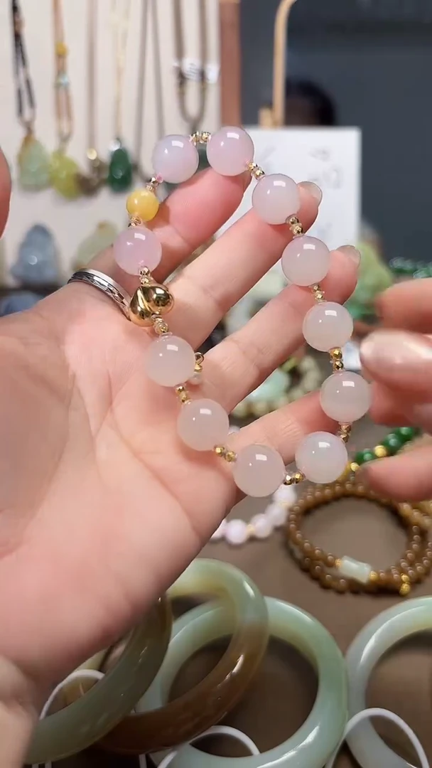 未镶嵌手串和田玉1