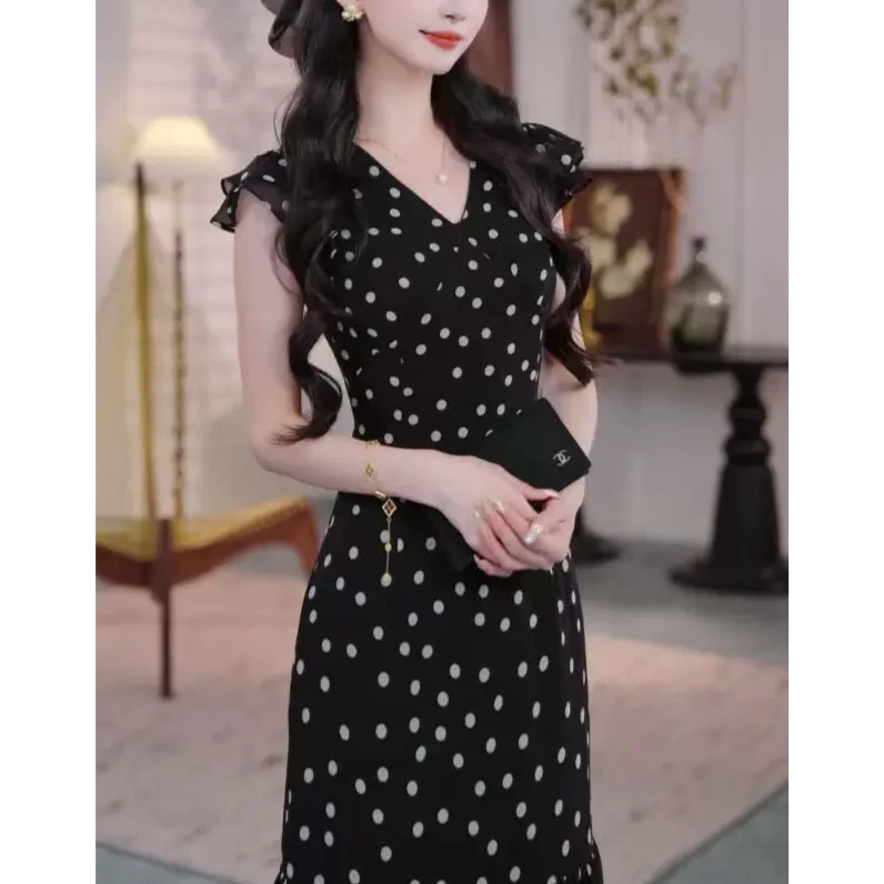 2025年新款高品质显瘦女士连衣裙B2116