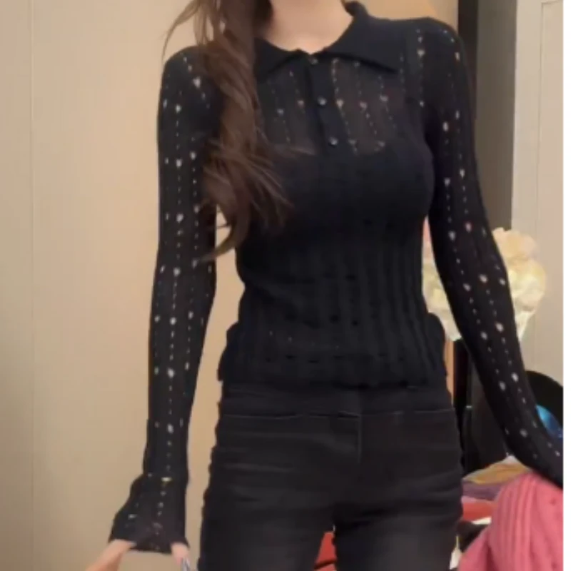 2025秋冬设计感翻领针织套头女洋气缕空毛衣LK2507940