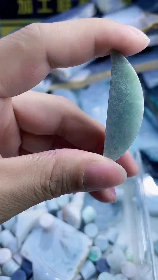 翡翠未镶嵌颈饰翡翠427