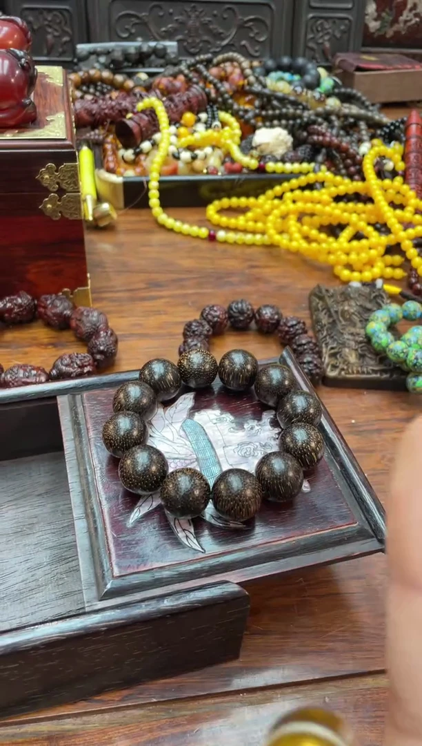 【闪购商品】木金星圆珠手串带方盒