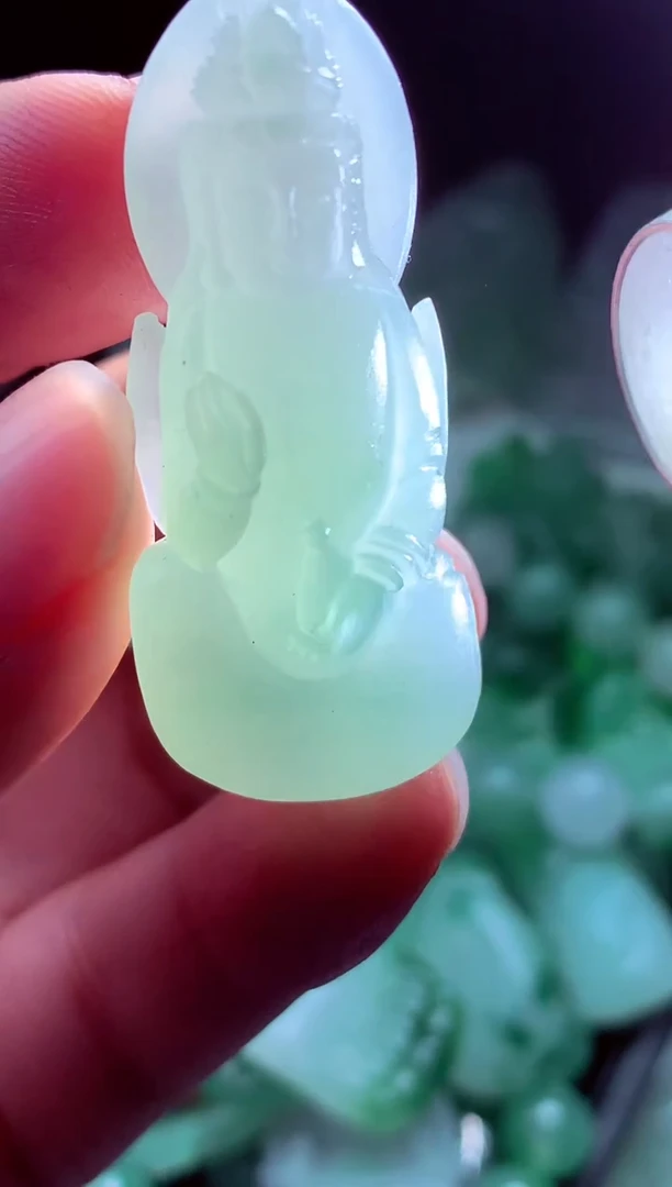 未镶嵌定制翡翠蓝**?翡翠毛货定制