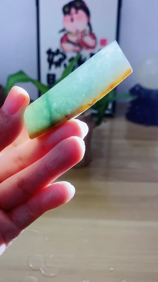 翡翠未镶嵌颈饰翡翠056