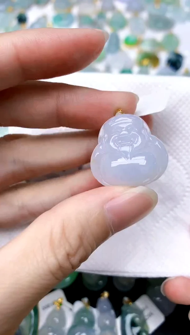 颈饰18K金镶嵌翡翠天然A货翡翠