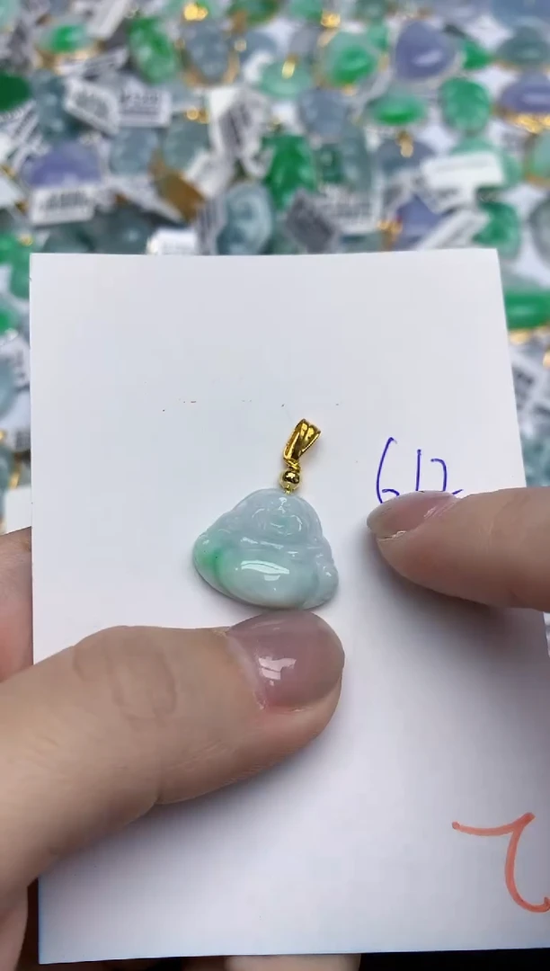 【闪购商品】翡翠颈饰未镶嵌天然翡翠A货