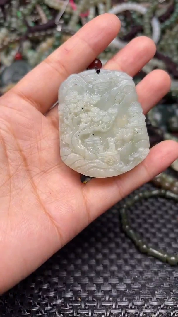 颈饰未镶嵌和田玉1