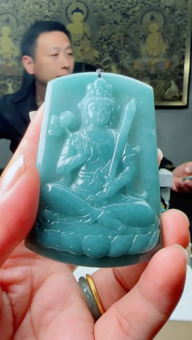 【闪购商品】翡翠颈饰未镶嵌1111111111