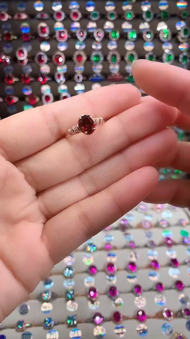 【闪购商品】石榴石戒指银S925镶嵌玫瑰金6.8