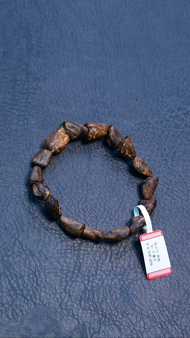 沉香手串越南老惠安沉水瘤疤单圈8克+
