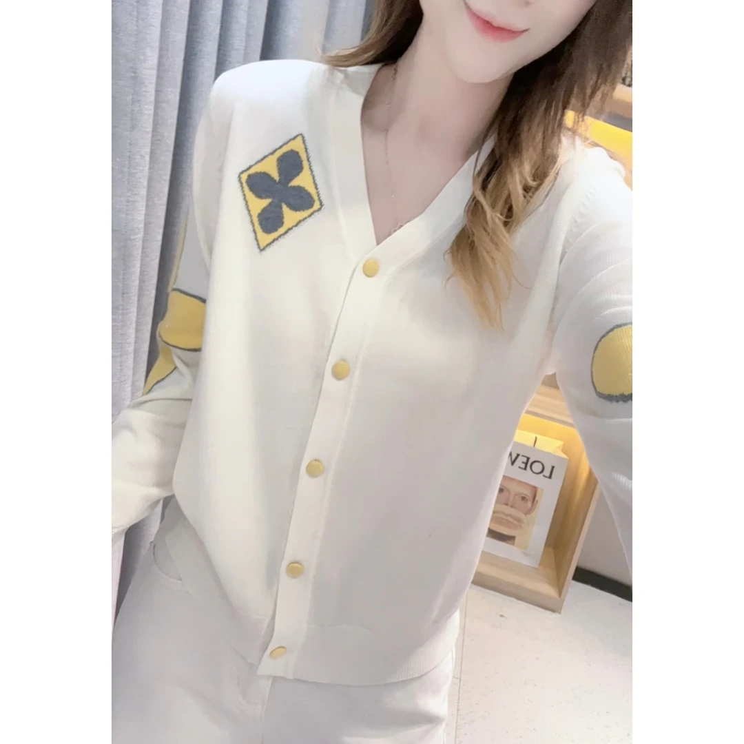 桑蚕丝羊毛刺绣花朵百搭洋气针织羊毛V领长袖休闲开衫