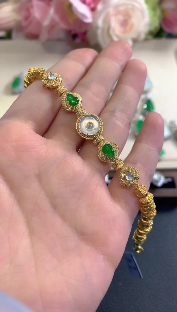 足金镶嵌手链翡翠春日珠宝 D111