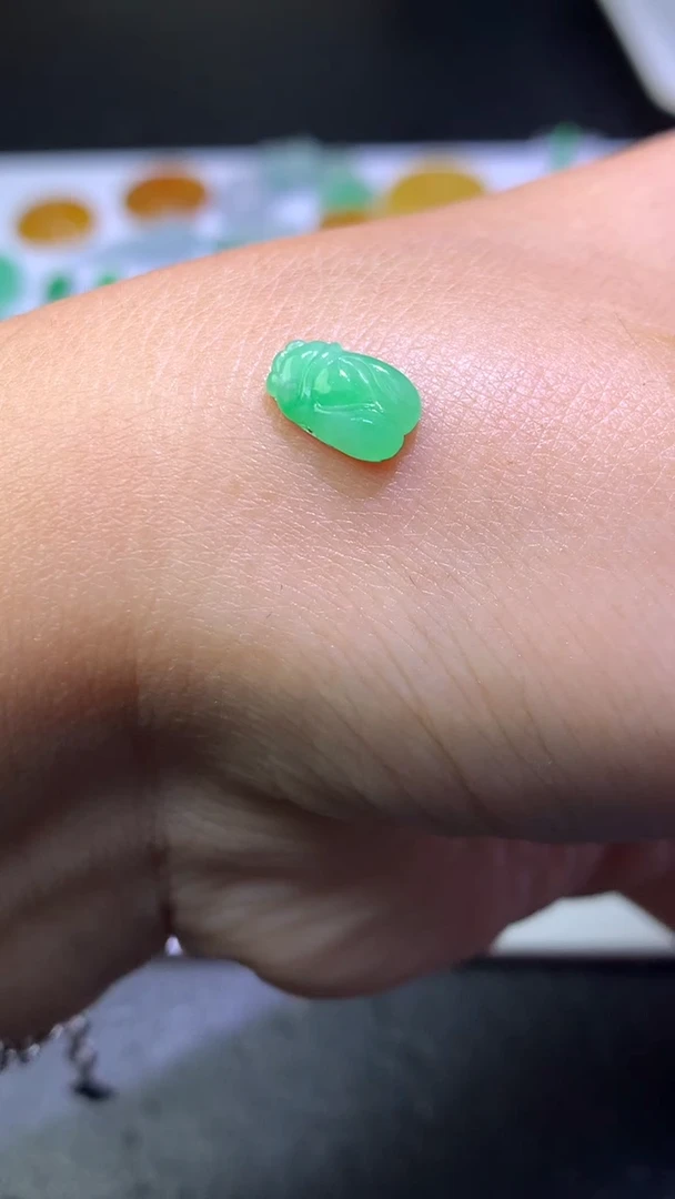 未镶嵌定制翡翠毛货