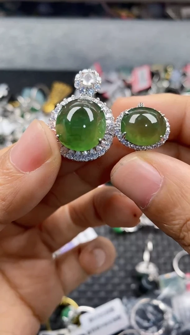 银S925镶嵌戒指翡翠可*王444     9