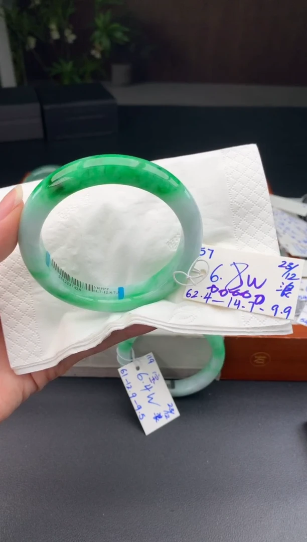 未镶嵌手镯翡翠宝**花翡翠手镯#57 圈口62订金