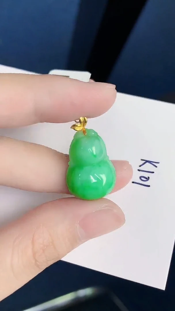 颈饰18K金镶嵌翡翠天然翡翠缅甸A货