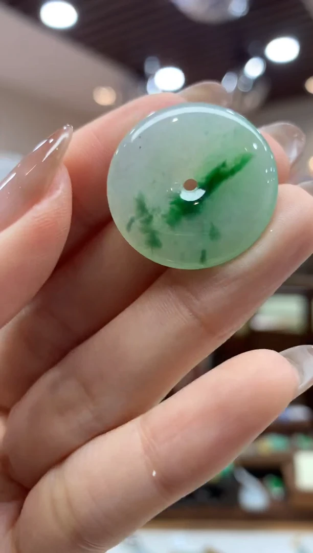 【闪购商品】翡翠吊坠(不含链)未镶嵌平安扣