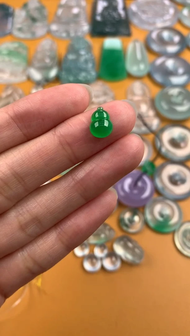 颈饰未镶嵌翡翠9.3-7.0-3.6