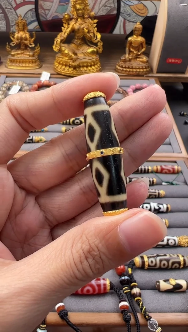 【闪购商品】玛瑙挂件18K金镶嵌吊坠