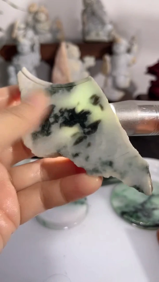 未镶嵌挂件翡翠472