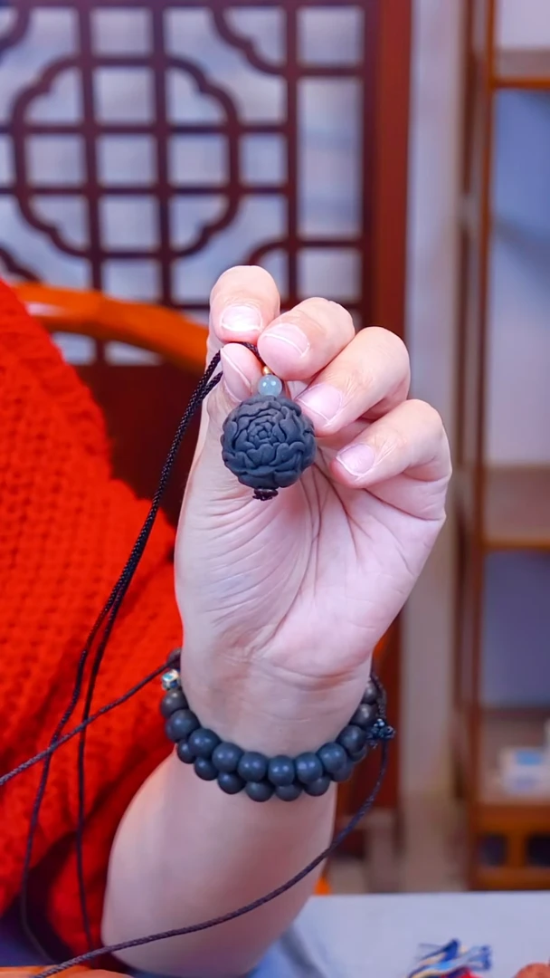 黑花宜 项链 瑕疵 牡丹